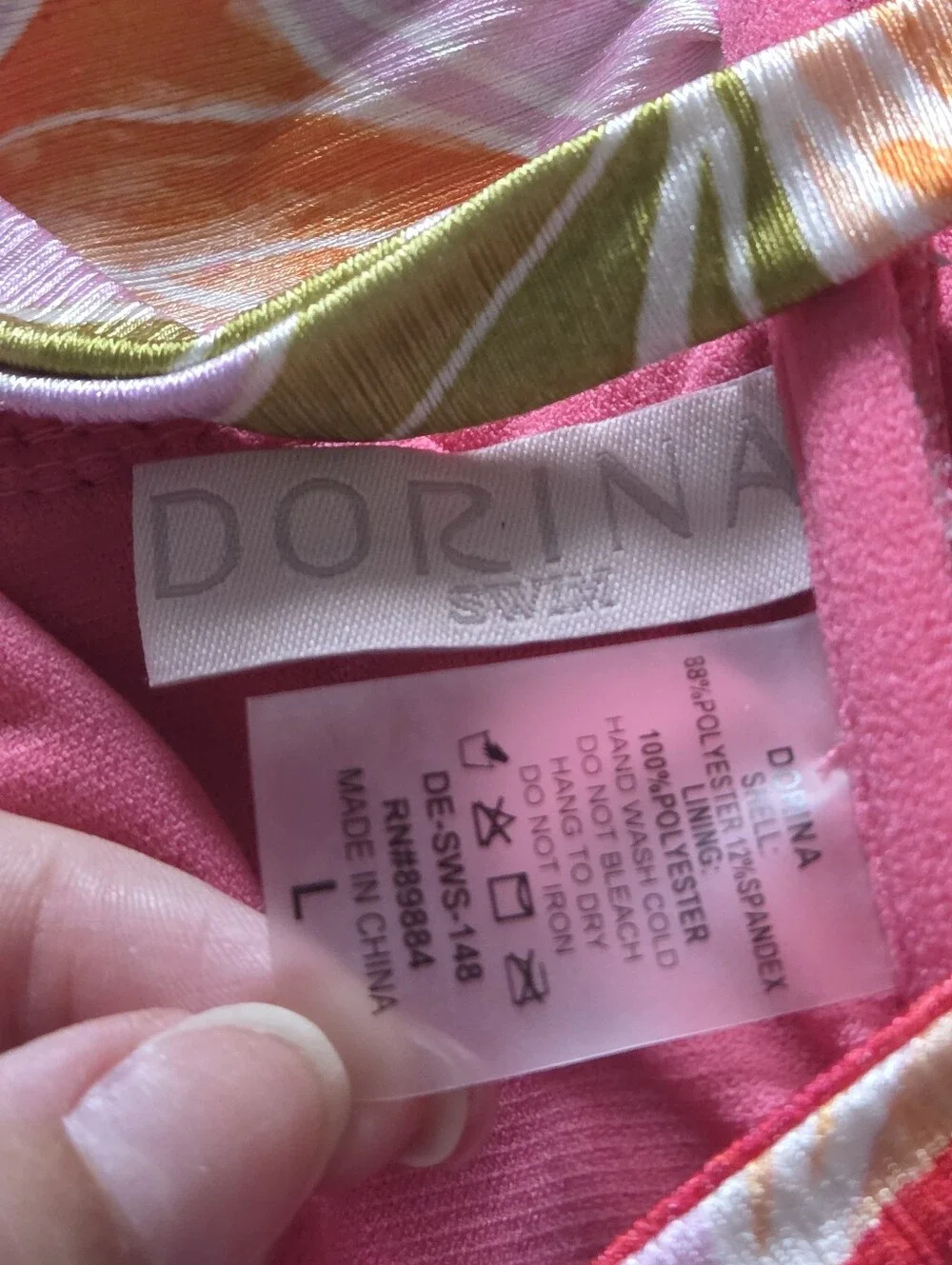 Dorina shiny material